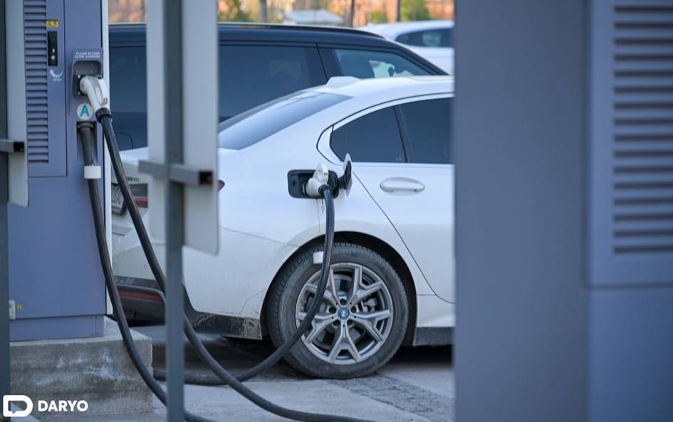 Тошкентда юздан ортиқ электромобиль қувватлаш станциялари вақтинча ёпилди